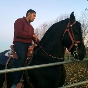 Meet your Posher, Christian